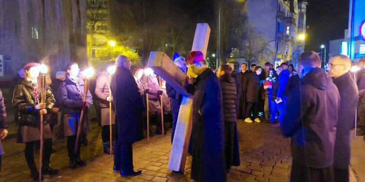 Droga Krzyżowa ulicami Gorzowa