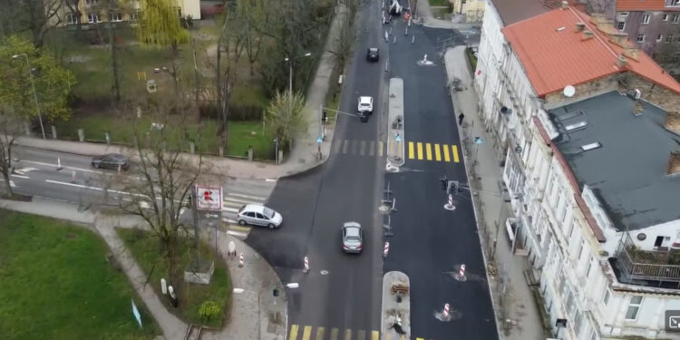 Rzecznik UM: chodniki na Kos. Gdyńskich nie są, ale będą przebudowane