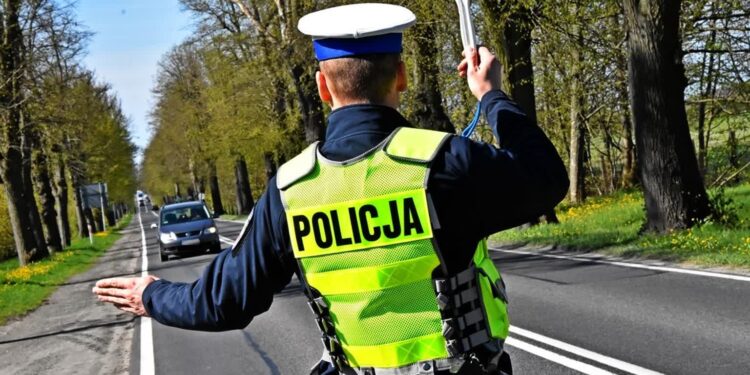 Więcej kontroli policyjnych na majówkę