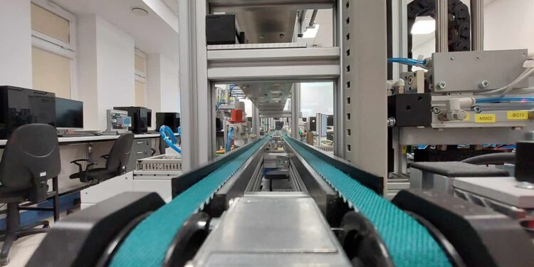 Akademia Mechatroniki otwarta. Kto z niej skorzysta?