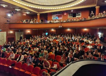 Uczniowie „ekonomika” pożegnali się ze szkołą