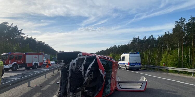 Zderzenie trzech aut na S3