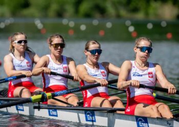 Zuzanna Lesner (druga z lewej) i Weronika Kaźmierczak (trzecia z lewej) nie podtrzymają wieloletniej serii gorzowskiego wioślarstwa (fot. Julia Kowacic/PZTW)