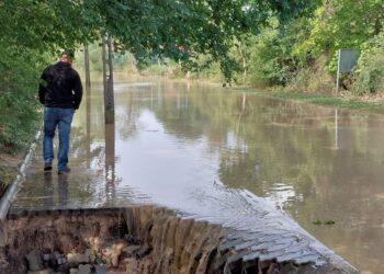 Janice boją się dużego deszczu. Służby kontrolują studzienki i odpływy