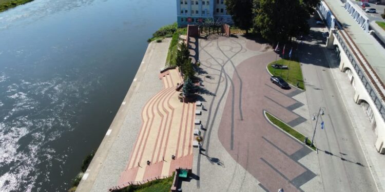 Dolne tarasy bulwarów otwarte