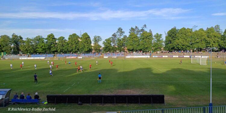 Stilon ponownie niepokonany