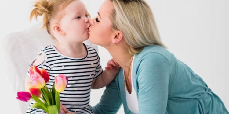 Już niedługo Dzień Matki! Urząd Statystyczny zaprezentował dane dotyczące macierzyństwa