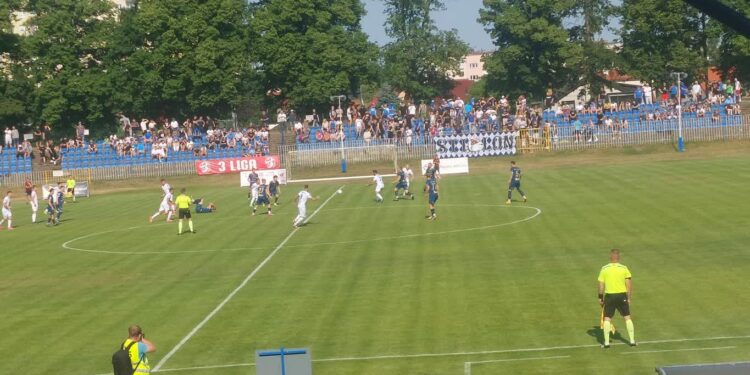Derby Gorzowa! Warta musi, Stilon może