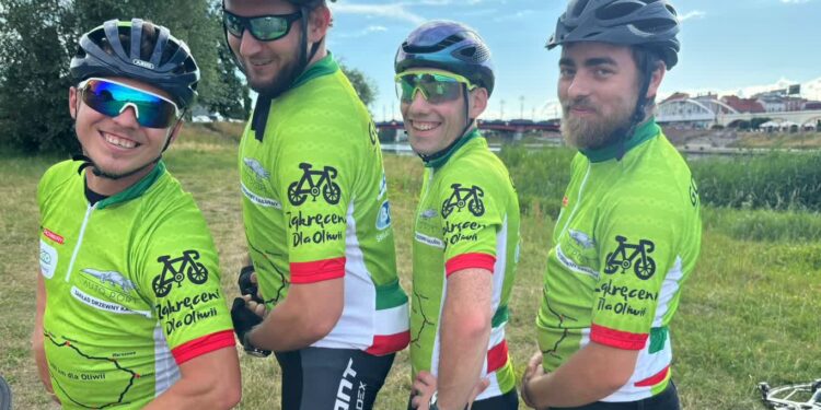 Rowerami przez Polskę dla Oliwii