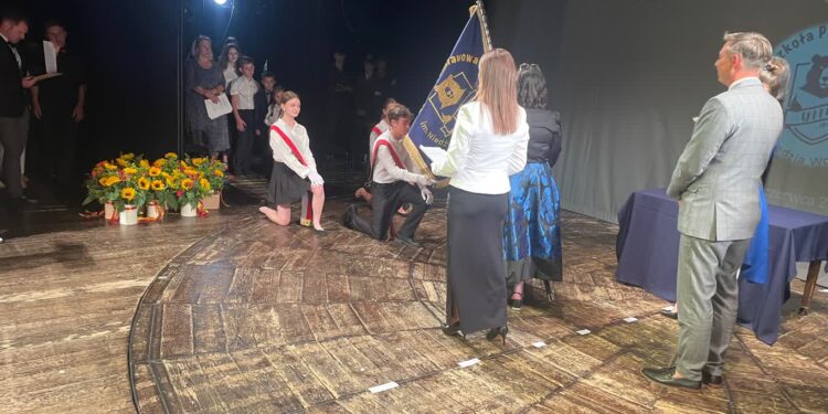 Niedźwiedź Wojtek patronem jedynej takiej szkoły w Polsce