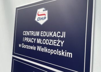 Młodzi na wózki widłowe i do pracy!