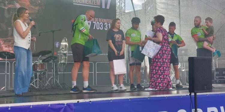 Dla Oliwii pokonali ponad 1500 km