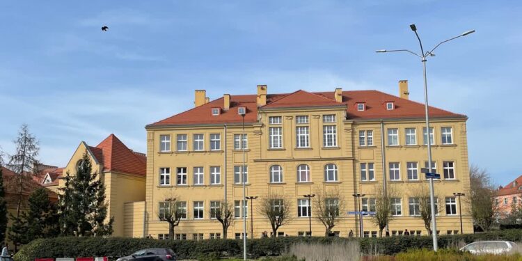 Wolne miejsca w liceach, technikach i szkołach branżowych