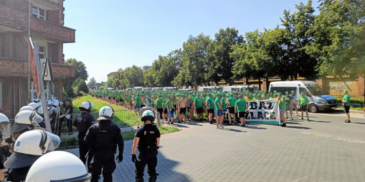 Policja: bezpieczne derby