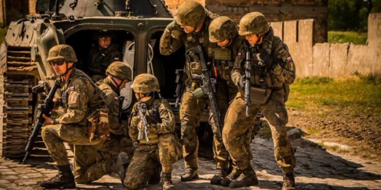 Wakacje z wojskiem. W sierpniu kolejny kurs!