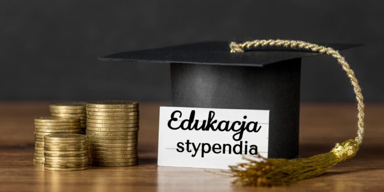 Marszałek przyzna stypendia naukowe, twórcze i artystyczne