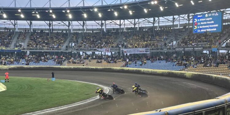 Stal zbiła Spartę, ale bonusa bierze Wrocław