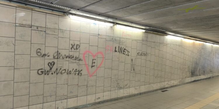 Wyczyścili graffiti, ale nie na długo