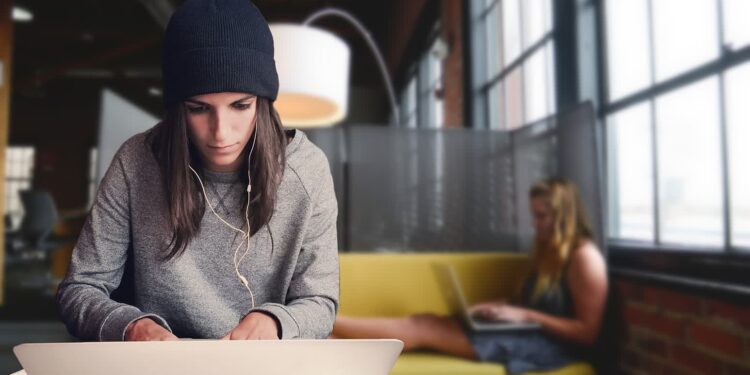 NFZ: Studencie! Zadbaj o swoje ubezpieczenie