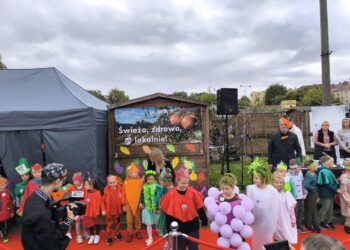 Przedszkolaki promowały jesienne smaki