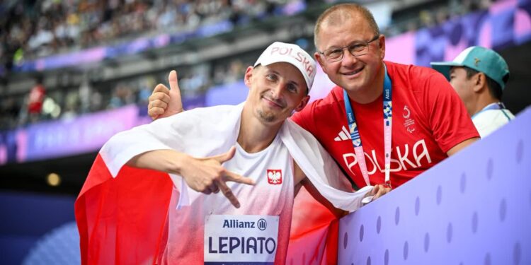 Lepiato z brązem!