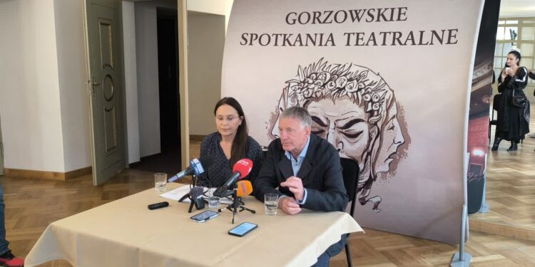 40 lat spotkań teatralnych u Osterwy