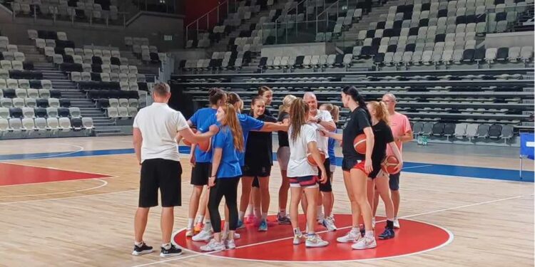 Koszykarki AZS AJP po pierwszym wspólnym treningu