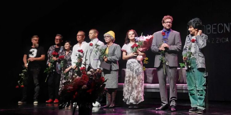 NIEOBECNY_24. Premiera w gorzowskim teatrze