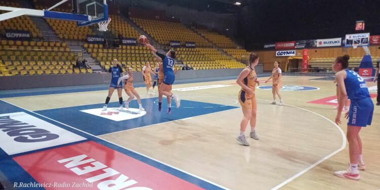 Rezerwy też wracały z Gdyni na tarczy