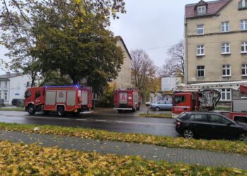 Akcja straży pożarnej na Kosynierów Gdyńskich