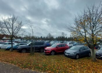 Tłok przy gorzowskich cmentarzach