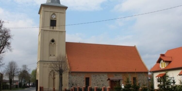 Ćwierćwiecze parafii w Wawrowie