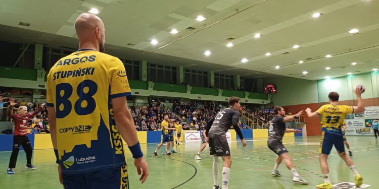 Zacięty mecz na szczycie dla mieleckiej Stali