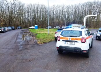 Nie blokujcie autobusów przy szpitalu!