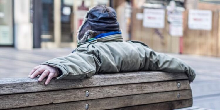 Jadłodajnie, schroniska, noclegownie. Gdzie osoba bezdomna może szukać pomocy w Lubuskiem? Tutaj