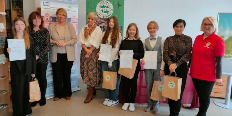 Regionalna Pracownia Krajoznawcza PTTK przy Oddziale PTTK Ziemia Gorzowska / www.facebook.com