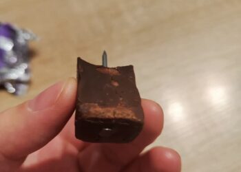 Cukierki z gwoździami w Lipkach Wielkich! Matka złożyła zawiadomienie!