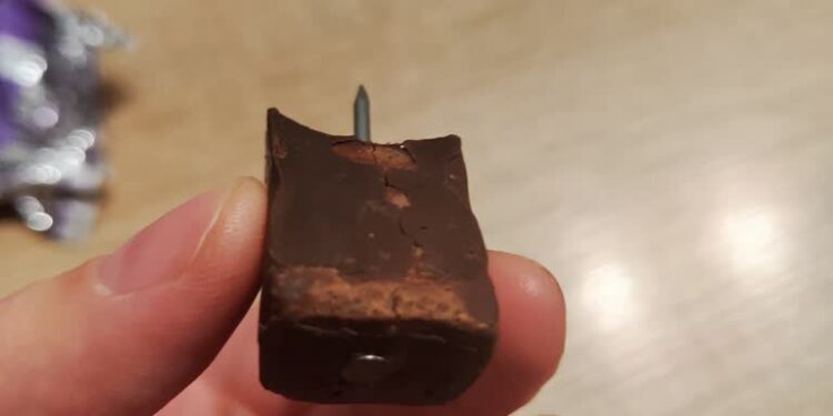 Cukierki z gwoździami w Lipkach Wielkich! Matka złożyła zawiadomienie!