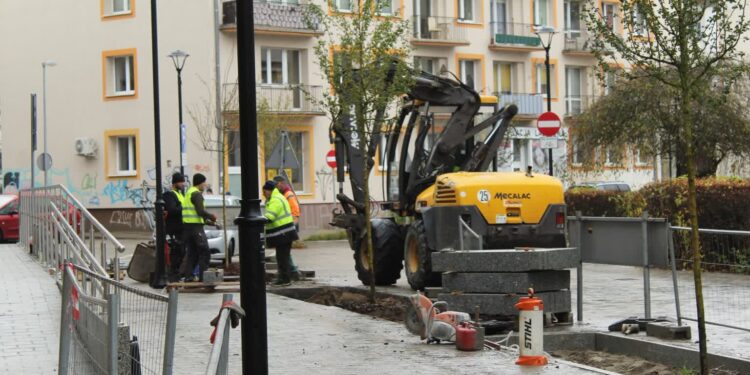 Zieleń na Wełnianym Rynku. Architekt miejski odpowiada mieszkańcom