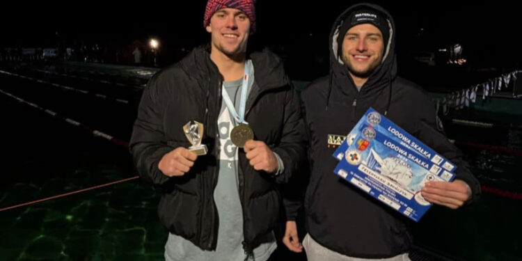 Medal wyłowiony z zimnej wody