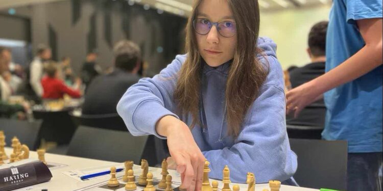 Złoto i srebro szachistki KSz. Stilon