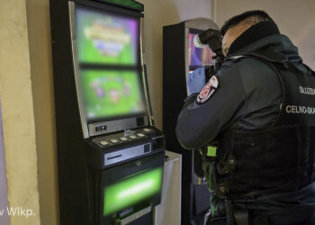 Policyjny nalot na lokal z nielegalnym hazardem w Gorzowie