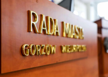 Dlaczego radni PiS nie zagłosowali w sprawie Stali Gorzów?