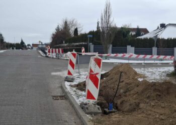 Na Owocowej budują oświetlenie