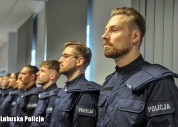 34 nowych policjantów złożyło ślubowanie w Gorzowie Wlkp. Gdzie będą pełnić służbę? [GALERIA ZDJĘĆ]