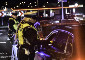 Kilkuset dmuchało, wszyscy trzeźwi. Pierwsze kontrole w tym roku [ZDJĘCIA]