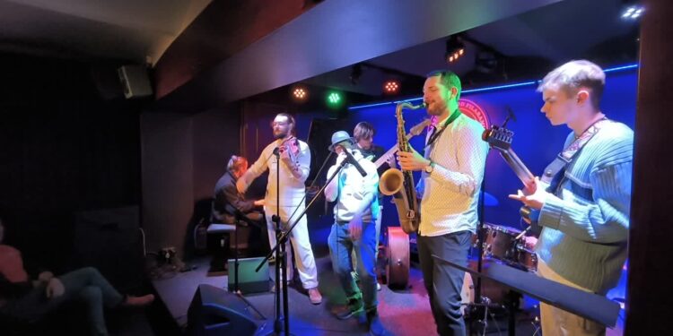 Jazzowa sesja Pod Filarami