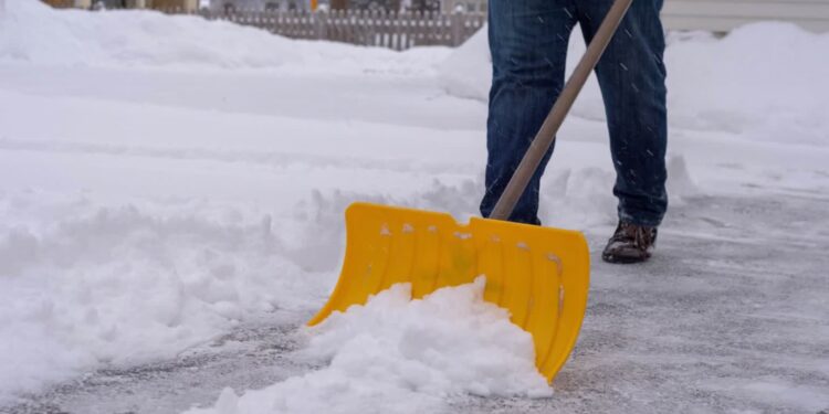 Straż miejska przypomina o odśnieżaniu chodników