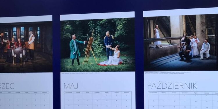 Kalendarz, który uczy i pomaga