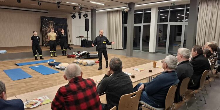 Walczą ze strachem przed defibrylatorem